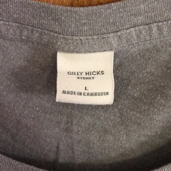 💙 Gray Gilly Hicks T Shirt Size L - Picture 3 of 4